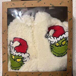 American Eagle Outfitters Grinch Socks - NWOT